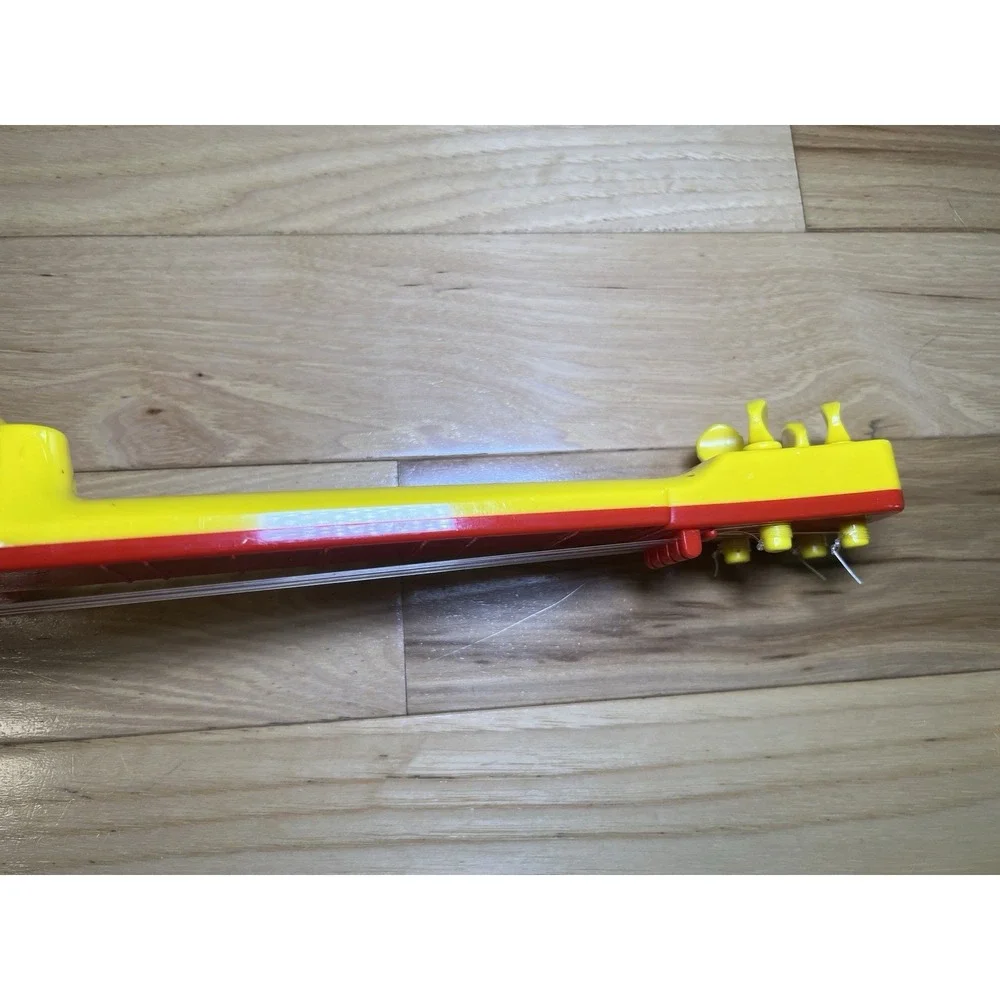 Anpanman‎ Guitar - Anpanman toy guitar Pinocchio